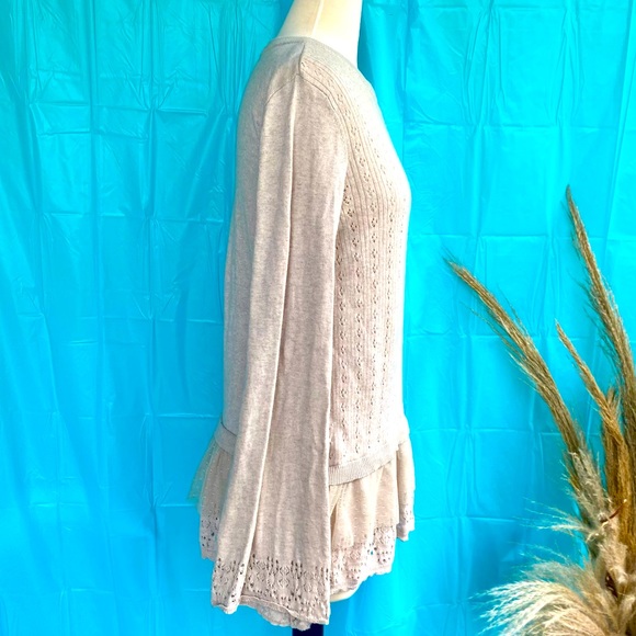 LC Lauren Conrad Eyelet Tulle Trim Sweater size M - Picture 5 of 8